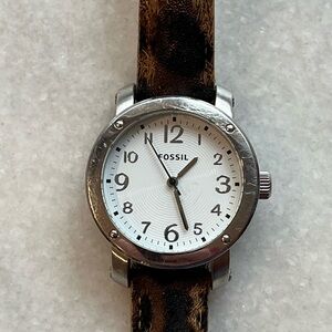 Fossil Watch Womens 34mm Silver Tone Leopard Print Leather Band JR-1292